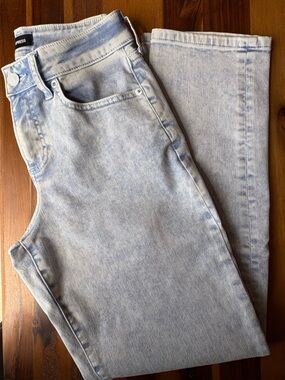 EXPRESS TALL Mid-Rise Boyfriend Cropped Straight-Leg Jeans